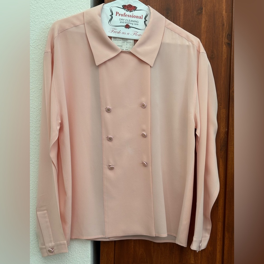 Authentic CHANEL Pink CC logo buttons Blouse top shirt